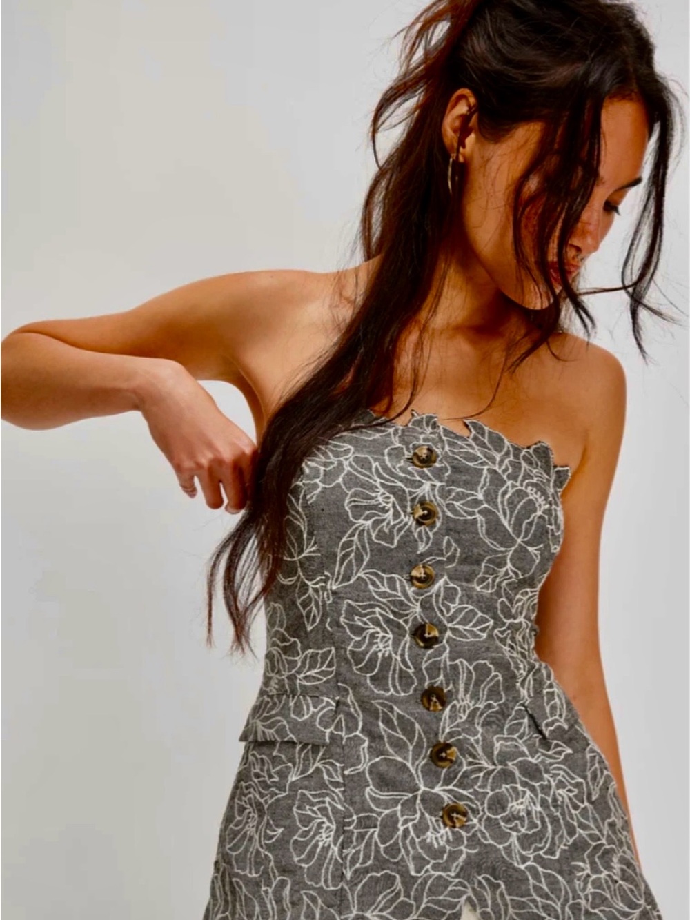 Corey Lynn Calter Strapless Gray Floral Button Top Free People size M Brand New